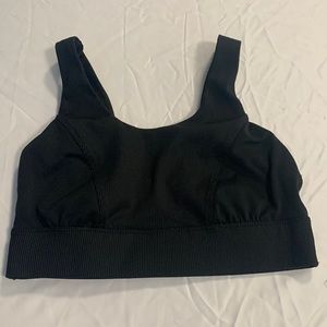 Black sports bra